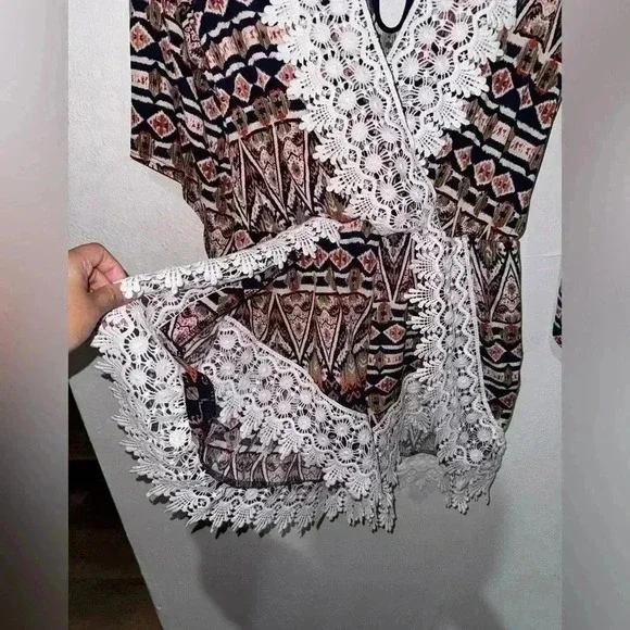 Beautiful romper - Picture 4 of 4